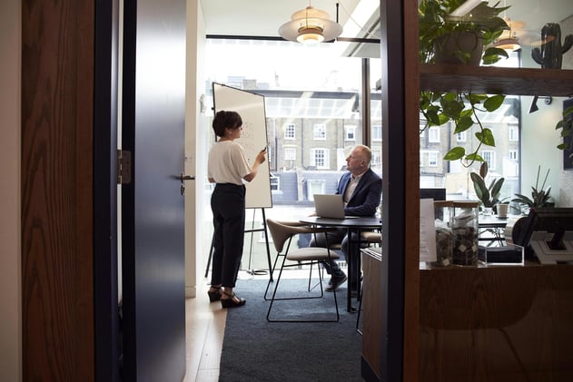 Why Your Contacts Aren’t Converting: The Five Biggest Relationship Challenges Holding Back Mid-Market Consulting Firms