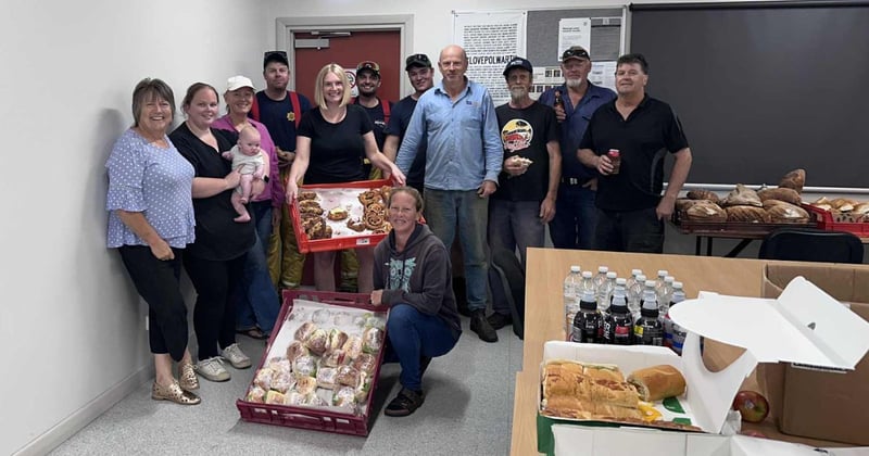 “A little goes a long way”: Locals distribute more than 2,000 supply packs to West Vic firefighters and impacted communities