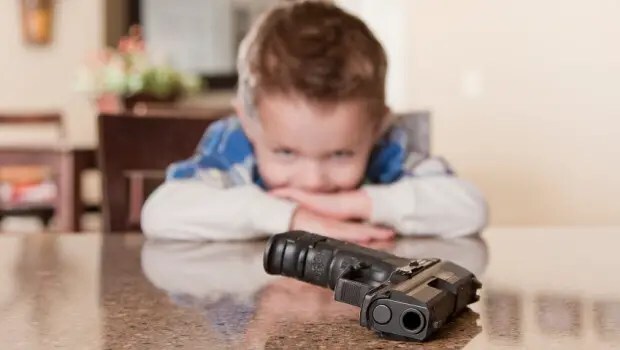 Crecen los casos de disparos protagonizados por niños menores de 3 años en EE.UU.