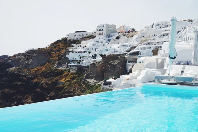 From Spontaneous Santorini Escapes, To Polar Voyages🗺️