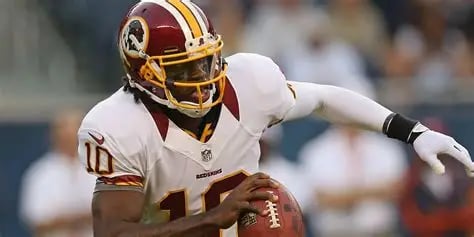 BREAKING: Legendary QB Unretires After 6 Yrs