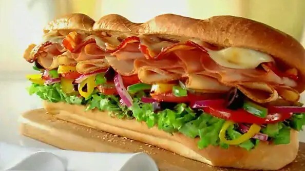 Subway anuncia que dejará de usar en sus panes un químico peligroso para la salud