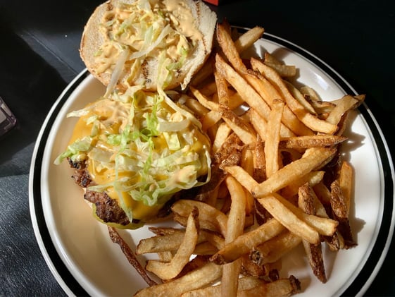 BAMM’S Snack Shack's burgers and donuts will soon be gone, but not forgotten