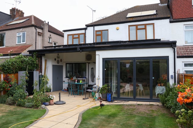 417% Efficiency: Viessmann Vitocal 150-A Heat Pump & Solar PV in a 1930s Walthamstow Retrofit