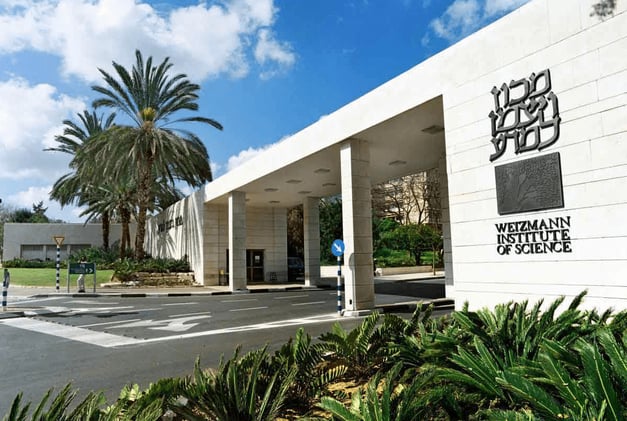 Weizmann Professor Named to Nature’s Top Ten for Breakthrough in Immune Science