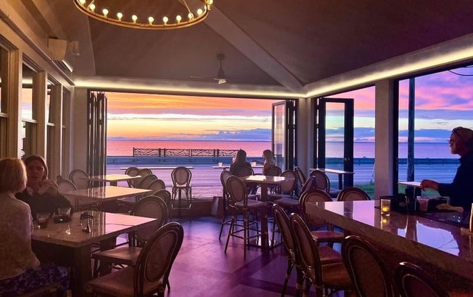 🦬 Dinner With a View, Brunch for Mom & 13 Types of Pizza Logs