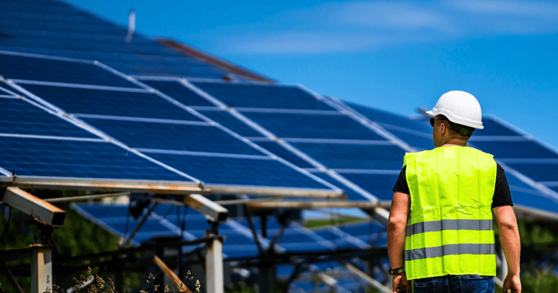 Solar Firms Dance Away From Tariffs