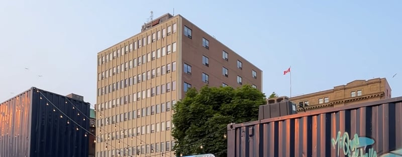 🍷 Pour some weekend on me 