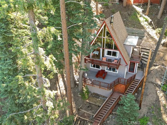 🌲 A-Frames to Fall in Love With: Explore These Scenic Retreats