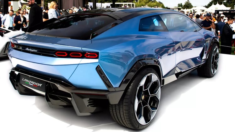 Lamborghini's EV Dilemma, Toyota's Longevity Lead, Kia's Struggles.