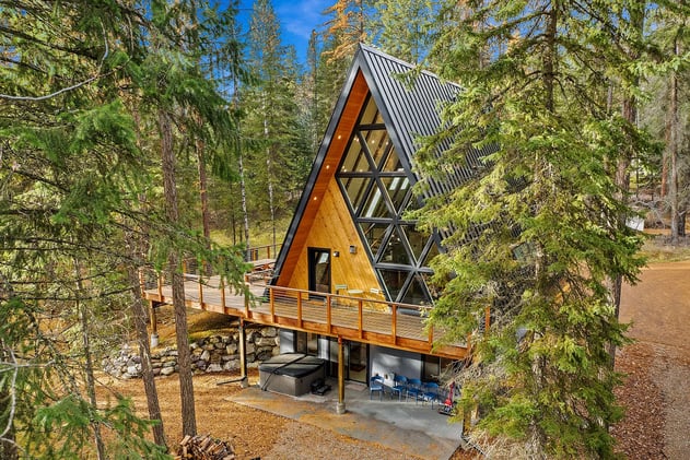 🌳 A-Frame Homes with Acreage: Seclusion, Style & Comfort