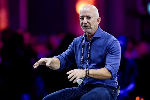 🚀 Jeff Bezos returns to CEO chair for new AI startup