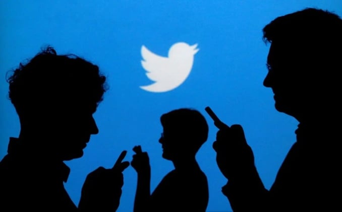 Pierre Omidyar: 6 modos en que las redes sociales se convirtieron en una amenaza directa para la democracia