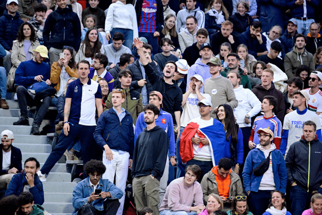 Umpire Unveils Scandal On Air    