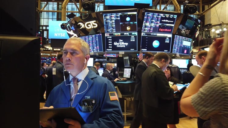 Beyond AI: Powell’s Cut, Bill Buys, and a Broader Market Advance