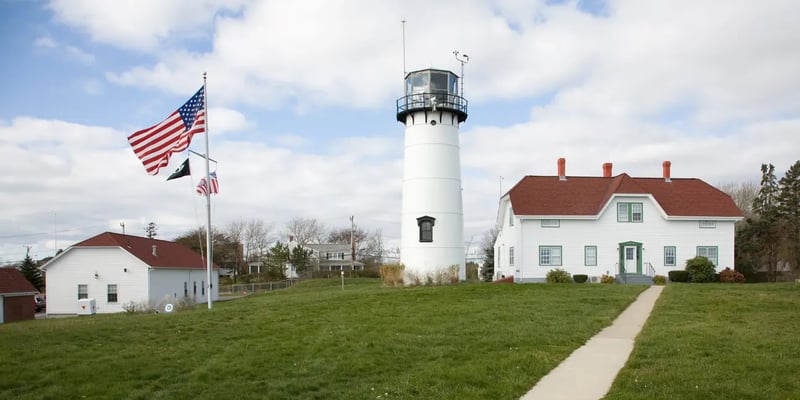 🐚 Cape Crust Kings & a Lighthouse on the Run