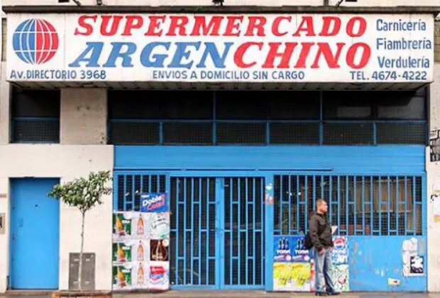 Supermercados chinos, del auge a la alerta