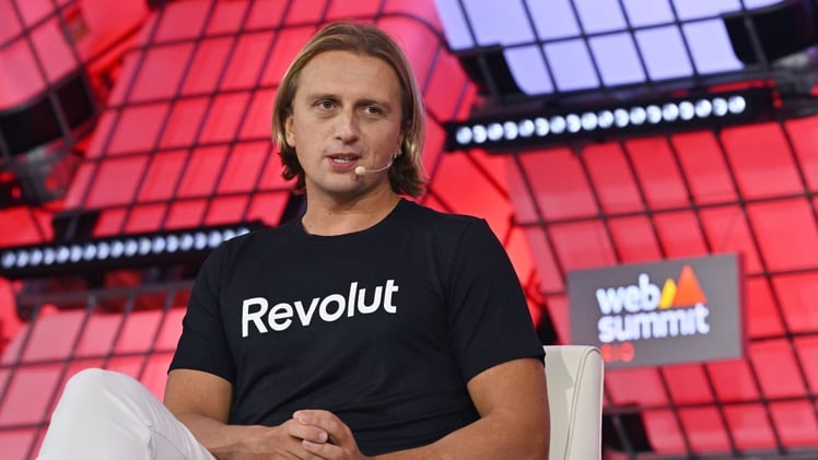 🌎 Revolut Expands