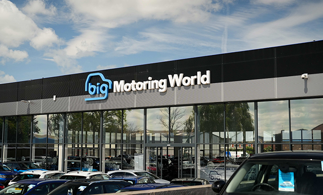 Big Motoring World Named a 2025 CarGurus ‘Top Value Dealer’ 