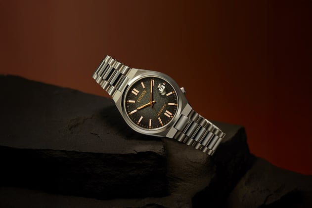 Citizen Gives 37mm Tsuyosa Time Slip A Smoky Dial; Hanhart Expands Their Diver Collection; The Union Glashütte Noramis Sachsen Classic Is A Great Racing Chrono; Montblanc's Green Nicolas Rieussec 