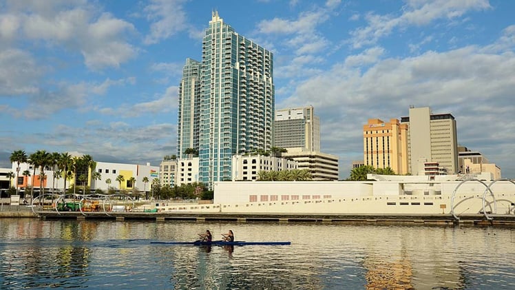 Looking for a Restaurant Job in Tampa Florida?