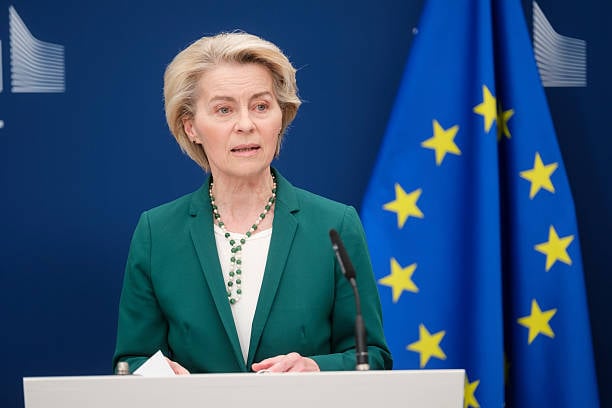 EU Tariffs, RFK Jr. Tracking Wearables, & Why Your Sunscreen Might Not Work