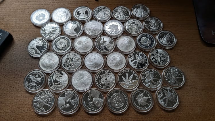 BYB Buyers Club #153 - Silver £64.25 per oz