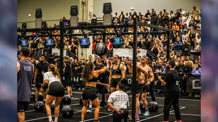 5 Gym Bag Essentials for Your First HYROX Race