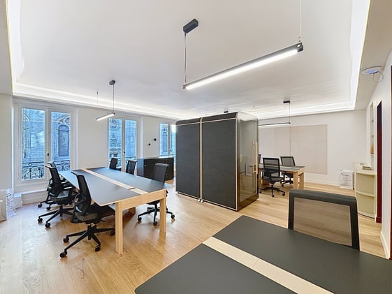 ✨ 176 m2 à louer dans le QCA, Paris 9e