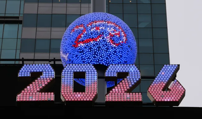   🍾 Bye Bye 2025. Time For The New Year For Success.