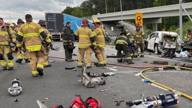Two Fatal Semi-Truck Crashes Raise Alarms Over Safety Failures on U.S. Highways