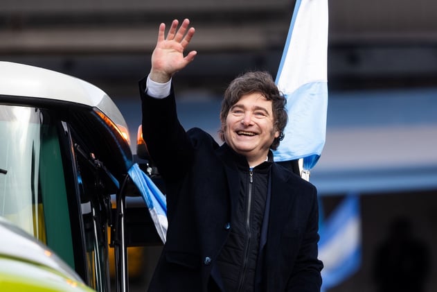🪢 Álvaro Ramos se acerca a la izquierda, Milei arrasa en Argentina y Trump y Xi sellarán acuerdo por TikTok