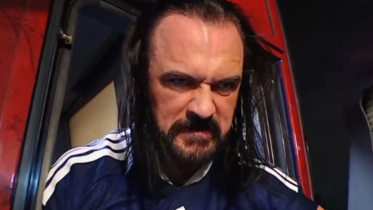 SmackDown Chaos: Vision Member Storms Out 😤 Fan-Favorite Injured 💥 McMahon Snubbed😳& Next-Week's Spoilers🤫