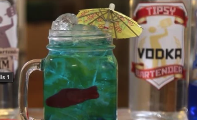 Mason Jar Cocktails That Are Fun, Fast & Dangerously Easy