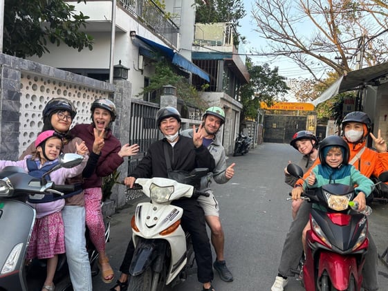 Ringing in 2025 in Central and Southern Vietnam