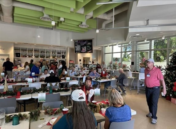 St. Matthew’s House Feeds More Than 850 People in Naples on Christmas Day