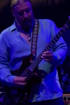 Watch Derek Trucks Play Jerry Garcia’s Tiger Guitar, Phil Lesh Tribute Concludes at The Cap