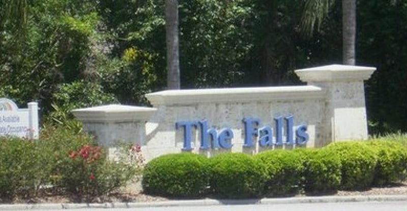 ⭐The Falls Debate Gets Political, Ormond Keeps Mulling the Water Question, Fire Watch Hits Tomorrow, Breeze Airways Fills the Spirit Gap
