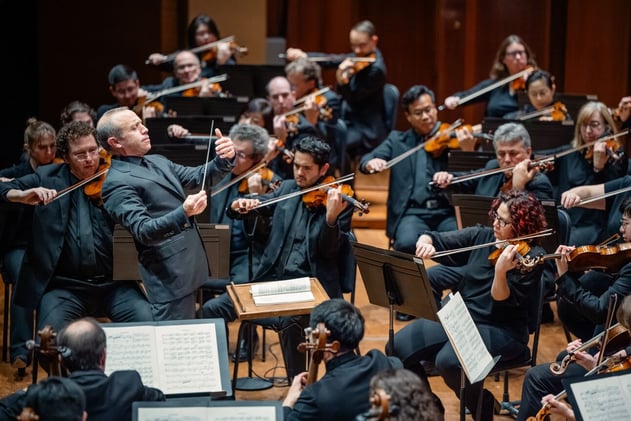 Seattle Symphony shines in Brahms and Elgar, courtesy of Wigglesworth and Hough