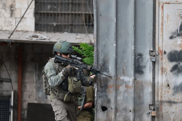 IDF Arrests 60 Terrorists in West Bank Raids, Seizes Dozens of Weapons