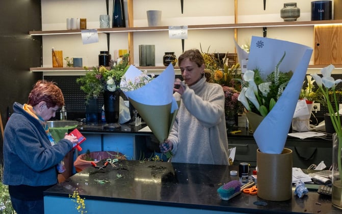 Passover Under Pressure: Iran Looms, Businesses Struggle