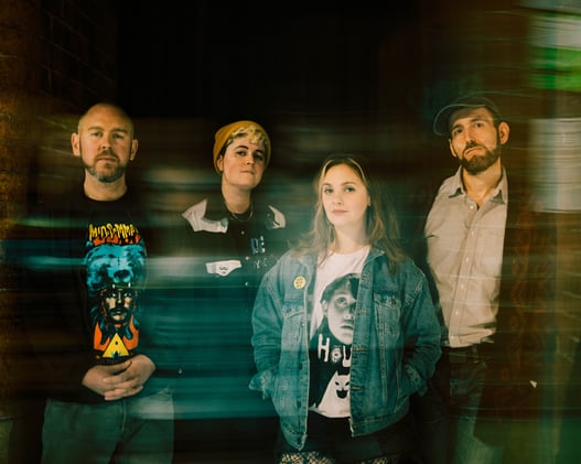 Issue 4: Are you haaaaanging up your stocking on the waaaaaaall