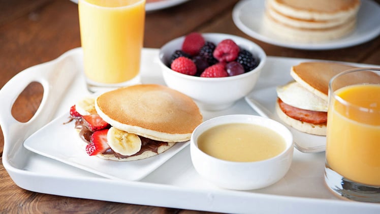 Why Eating Breakfast Later May Balance Hormones