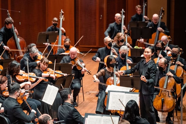 Tianyi Lu leads the Seattle Symphony in shapely performances of Strauss’ Aus Italien and Mendelssohn’s E Minor Violin Concerto