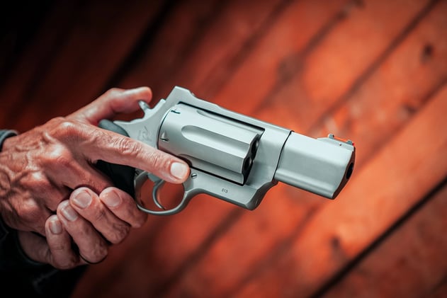 DD5 V5 Hunter Rifle Review + Taurus Raging Judge Returns
