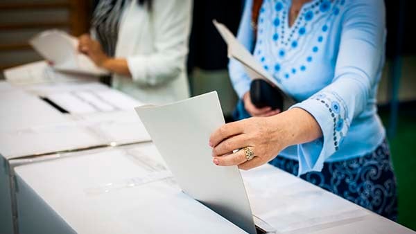 🟠 Paid Voters Scandal Exposed