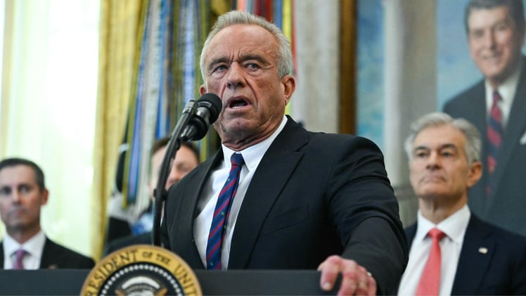 Oval Office medical emergency, American Airlines & LA Dodgers