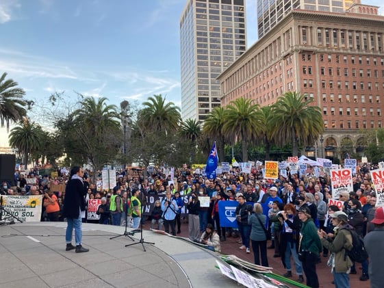 #10: AI résumés, Trump-whispering, and the 'green to guns pipeline'