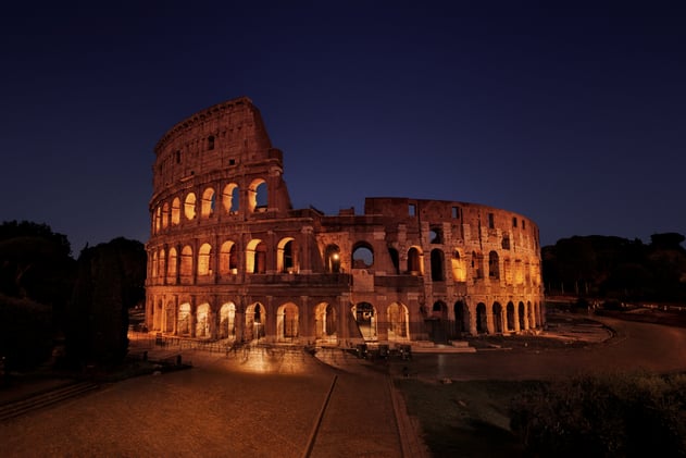  🇮🇹 Airbnb brings Gladiators back to Rome