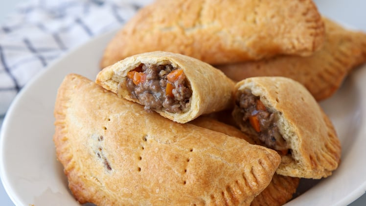 You Have to Try This Recipe - My All-Time Favorite Meat Pie 🥟